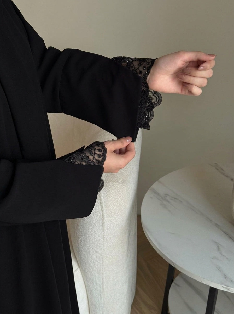العباية الدنتيل الترند