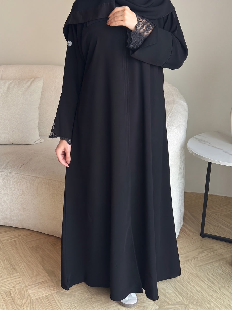 العباية الدنتيل الترند